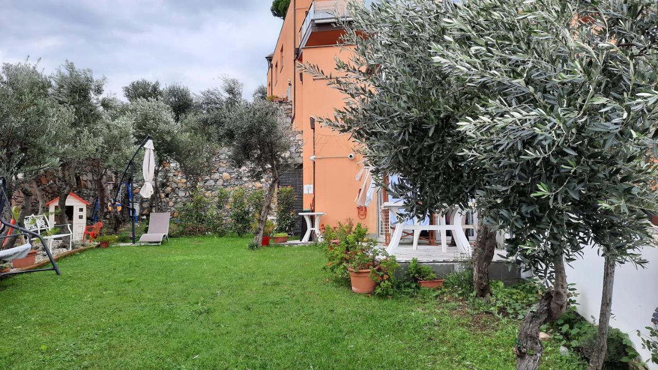 Poggio Degli Ulivi Lägenhet Genua Exteriör bild